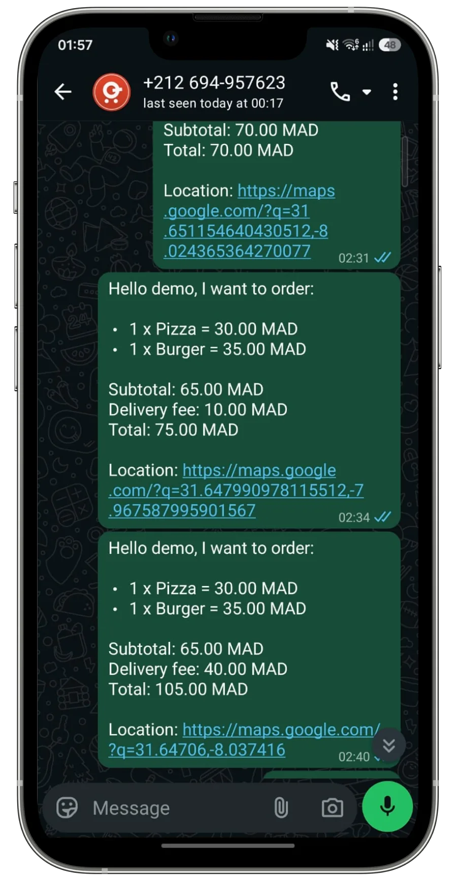 Conversation WhatsApp contenant une commande restaurant avec total et lien de localisation